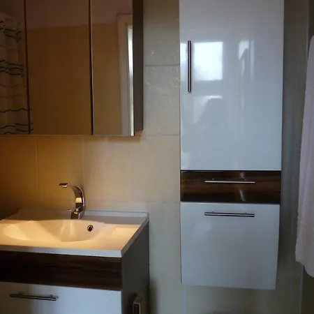 Farbenfrohe,ruhige Appartement