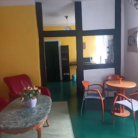 Apartment Farbenfrohe,ruhige Wittstock
